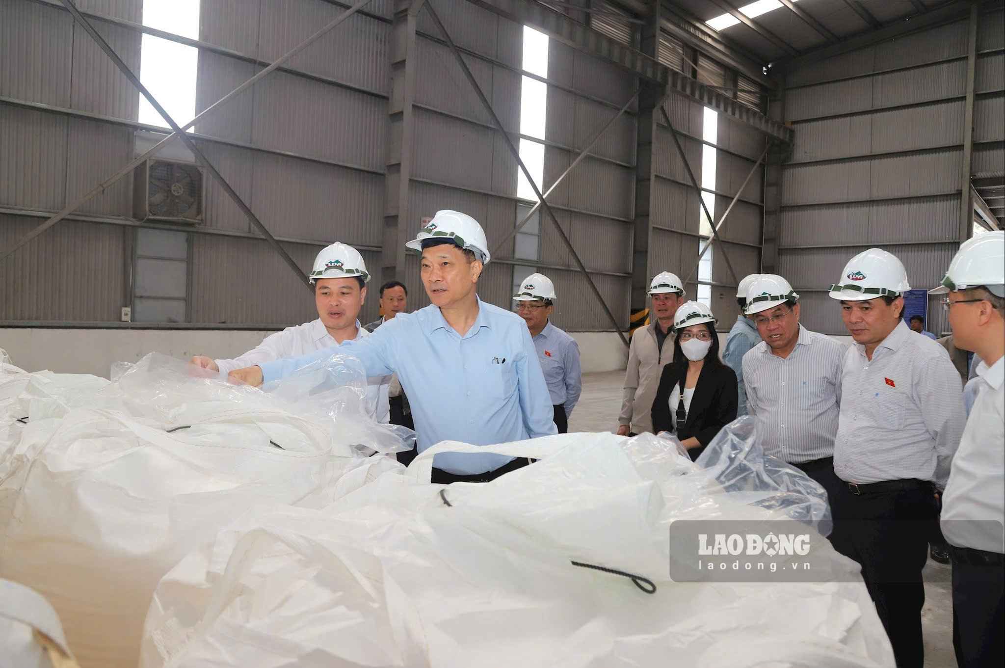 Trong 6 tháng đầu năm, Công ty Nhôm Lâm Đồng hoàn thành vượt kế hoạch sản xuất, kinh doanh đã đề ra. Ảnh: Phúc Khánh