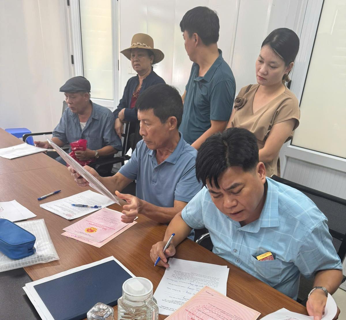Households receive compensation and site clearance support for the project. Photo: Phu Lien Ward e-Portal, Hai Phong