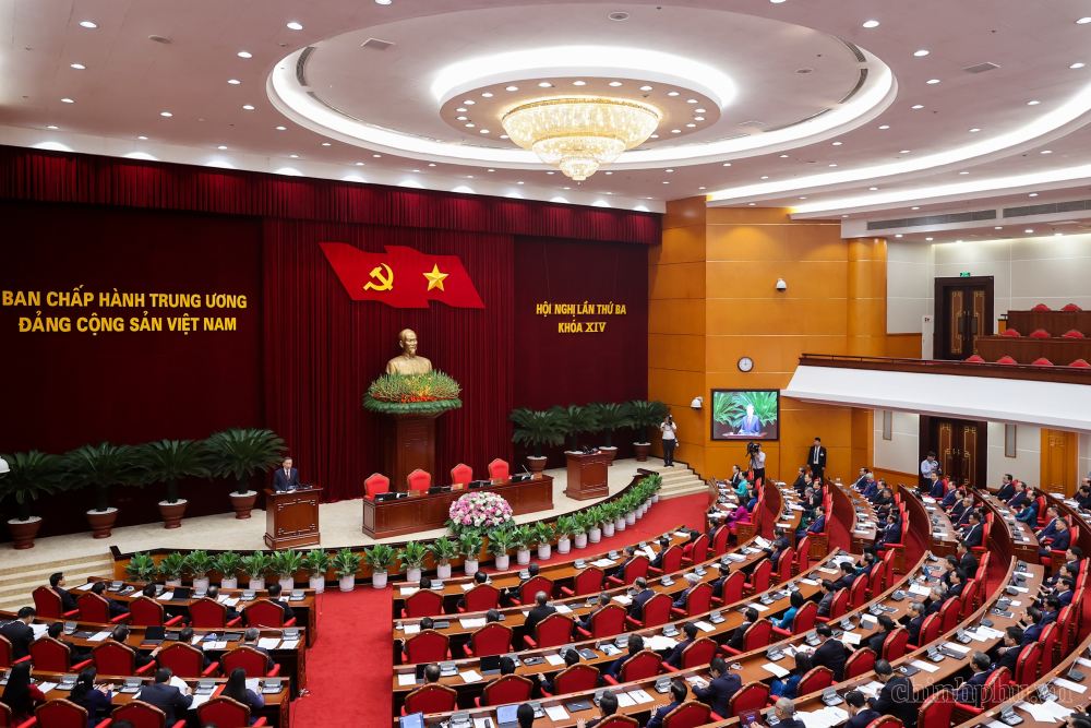General Secretary and President To Lam delivers the closing speech of the 3rd Plenum of the 14th Central Committee. Photo: Nhat Bac/VGP