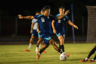 Live football Cambodia vs Singapore at ASEAN Cup 2026.