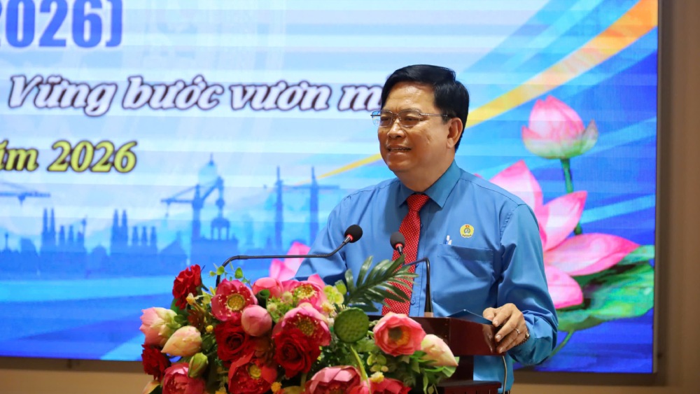 Chủ tịch LĐLĐ tỉnh An Giang Đỗ Trần Thịnh phát biểu tại chương trình. Ảnh: Quốc Việt