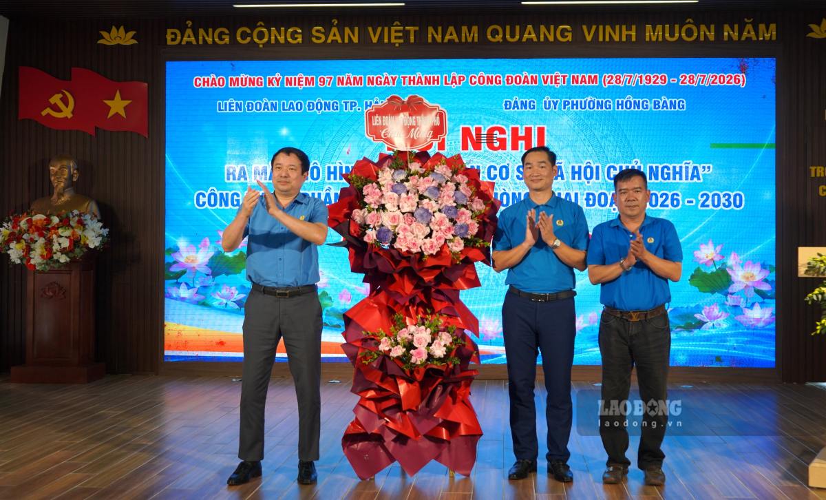 Hai Phong Water Supply Joint Stock Company Trade Union launches model. Photo: Mai Dung