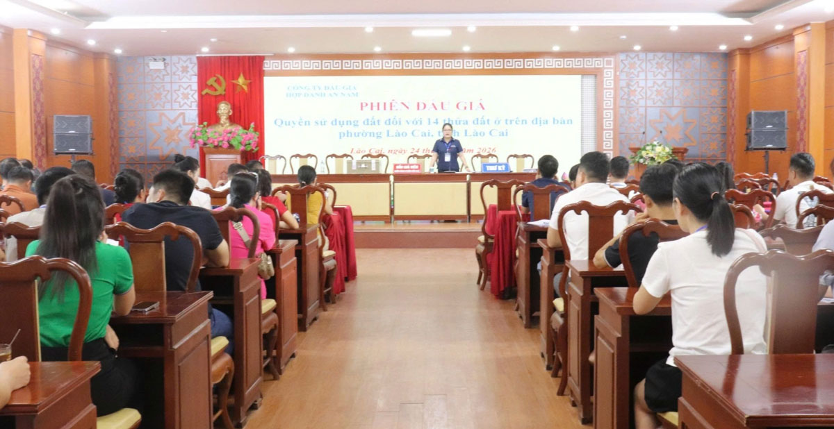 Auction scene. Photo: Lao Cai e-Portal