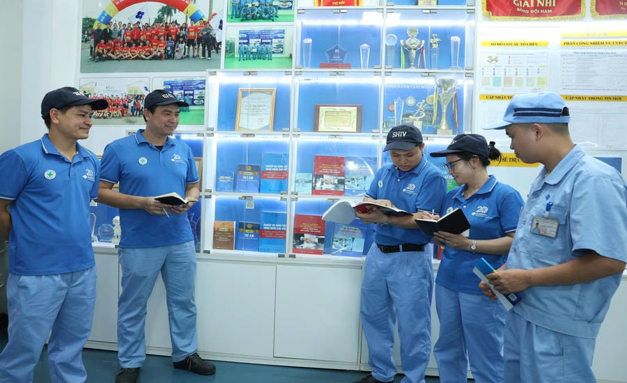 Trade Union bookshelf at Sumitomo Heavy Industries Co., Ltd. (Vietnam). Photo: Hai Nguyen