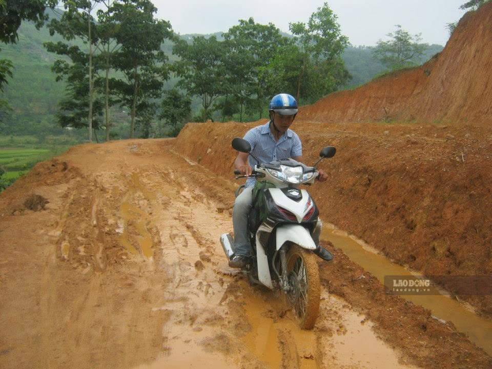 The Ministry of Finance has just answered readers about the travel expense payment regime for officials traveling by self-sufficient vehicles. Photo: Xuyen Dong