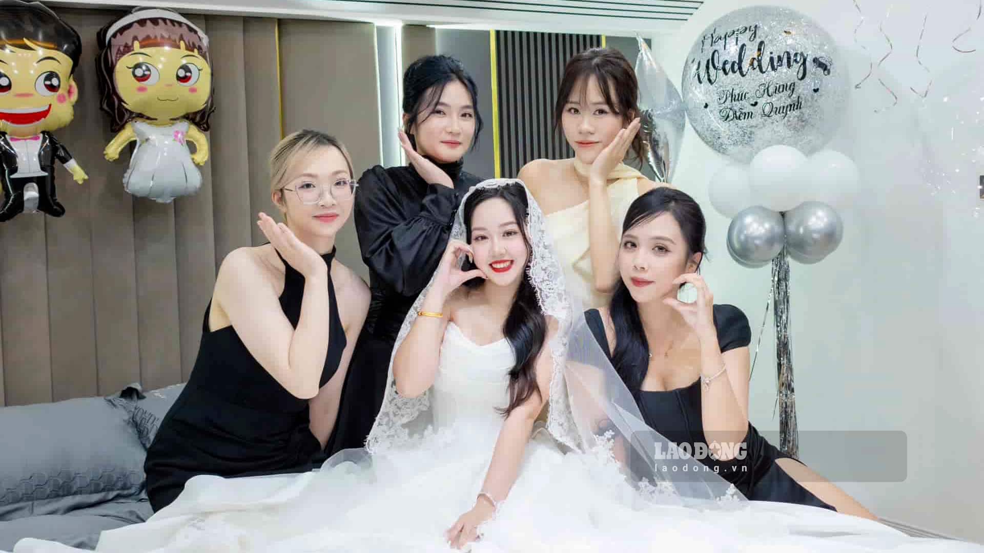 If you want to go to a fun wedding, prepare your finances early. Photo: Huyen Trang