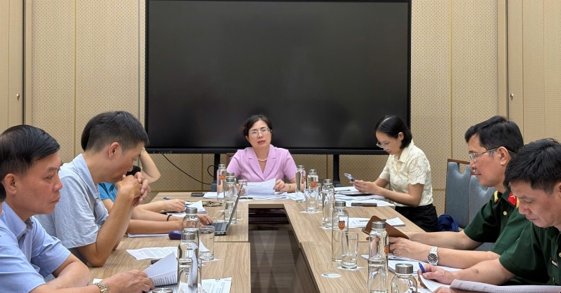 Cuộc họp thẩm định báo cáo sơ bộ kết quả tổng rà soát hệ thống văn bản quy phạm pháp luật của Bộ Công an. Ảnh: Bộ Tư pháp