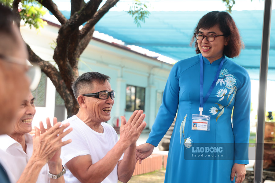 Veterans and people with meritorious services are cared for at Center No. 4 for Nurturing and Nursing People with Meritorious Services in Hanoi. Photo: Duong Anh