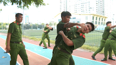 Officers and soldiers are practicing at high intensity with the determination to achieve the best results at the 2026 People's Police Sports Festival in Da Nang. Photo: Thanh Huyen