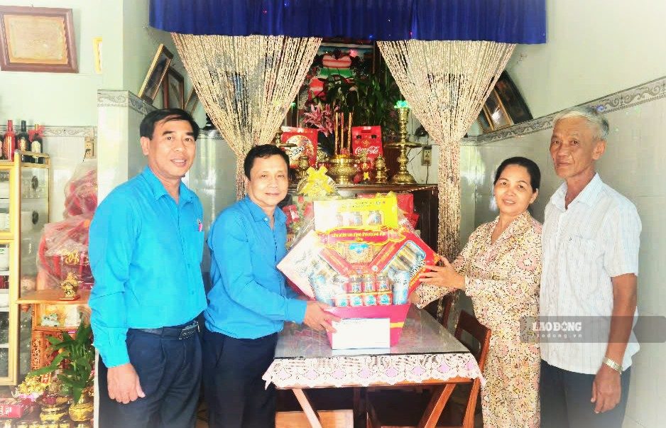 Lãnh đạo LĐLĐ tỉnh Ảnh: Phương Linh