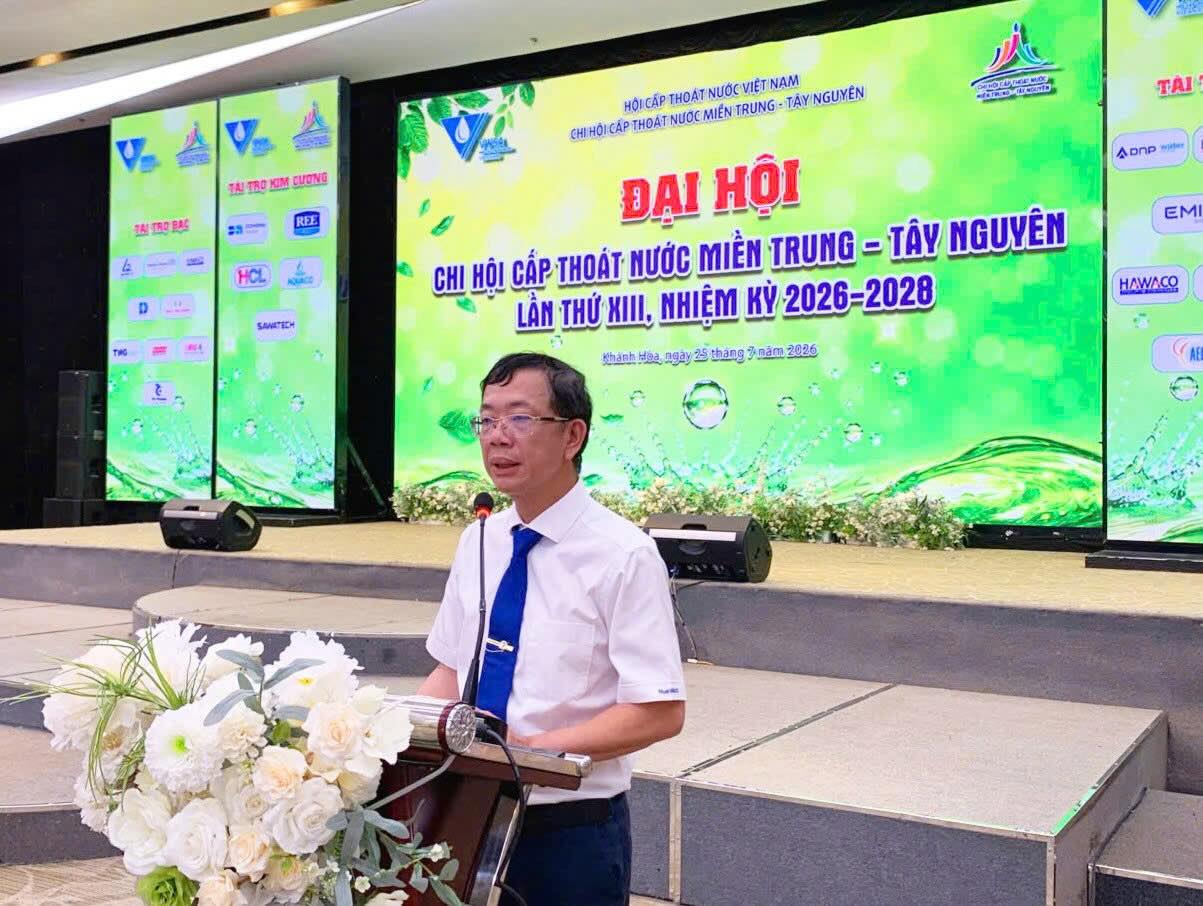 Mr. Le Quang Minh - Chairman of the Board of Directors of HueWACO holds the position of Chairman of the Central - Central Highlands Water Supply and Drainage Association for the term 2026 - 2028. Photo: Provided by HueWACO.