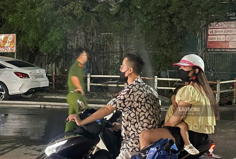 Nhiều gia đình bày tỏ lo ngại về nguy cơ hỏa hoạn trong khu dân cư. Ảnh: Minh Vũ