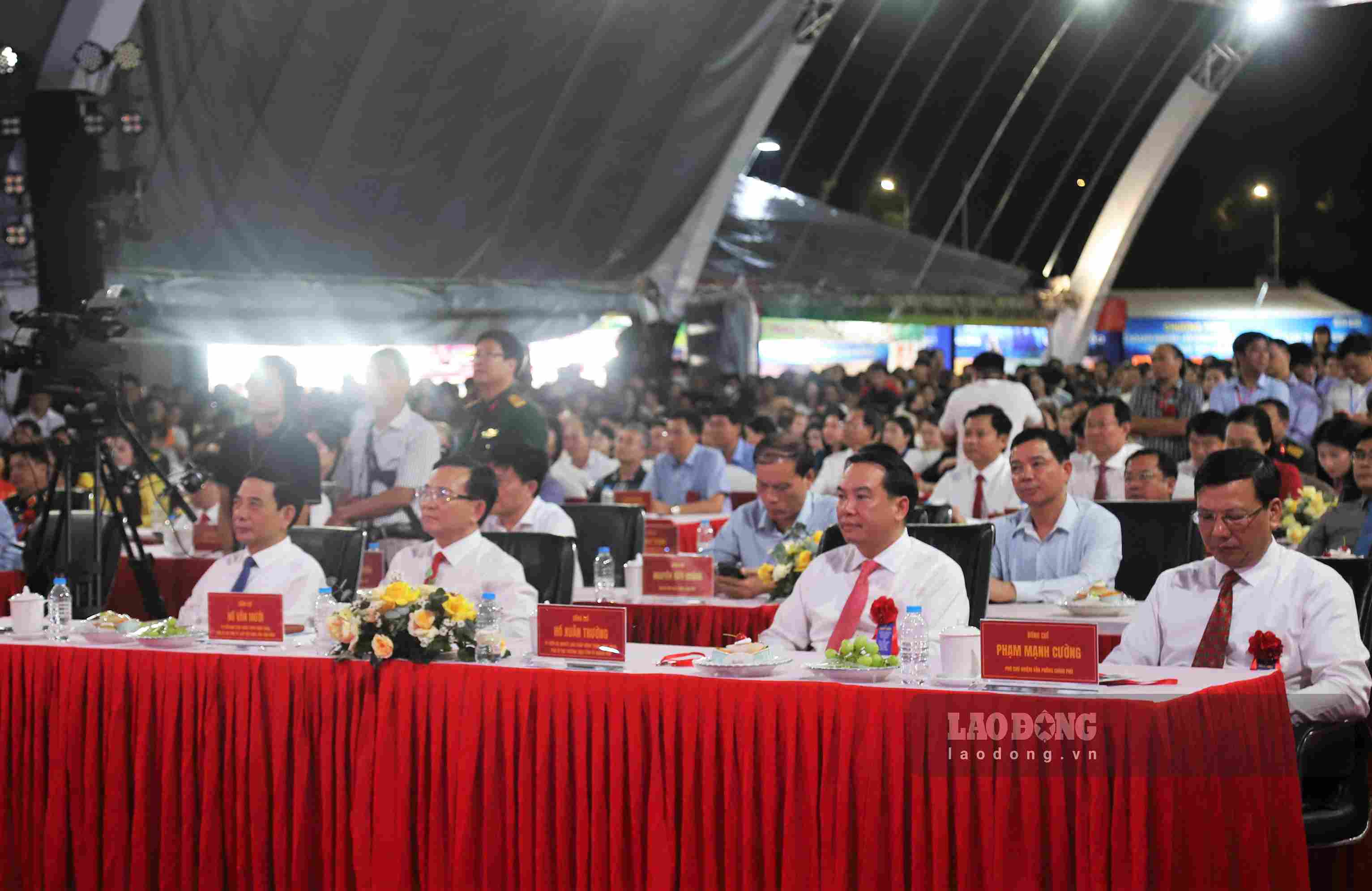Các đại biểu dự lễ khánh thành. Ảnh: Phúc Khánh