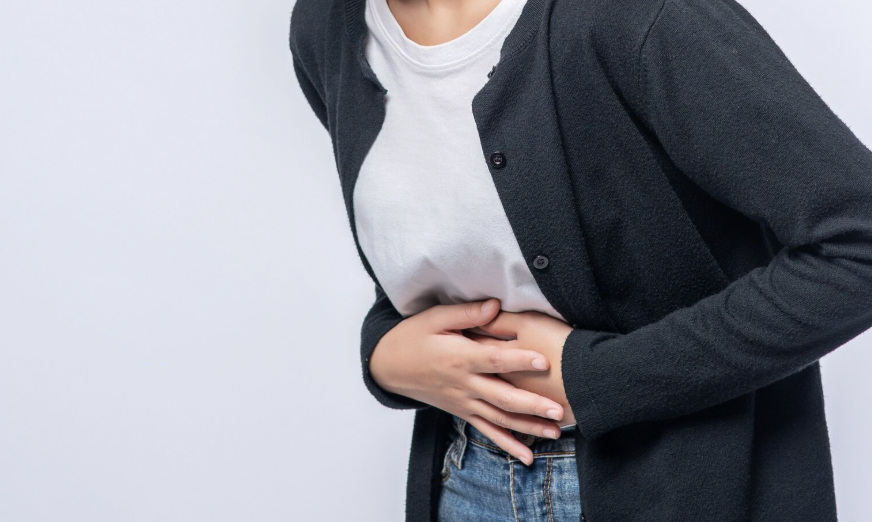 Prolonged gastroesophageal reflux can cause many serious complications, affecting the esophagus, respiratory system, oral health and health. Photo: Magnific