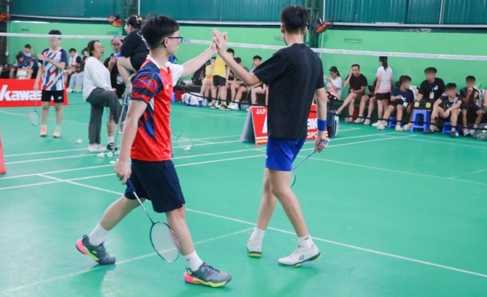 The Ams Badminton Championship 2026 badminton tournament attracts more than 500 students to participate. Photo: Organizing Committee