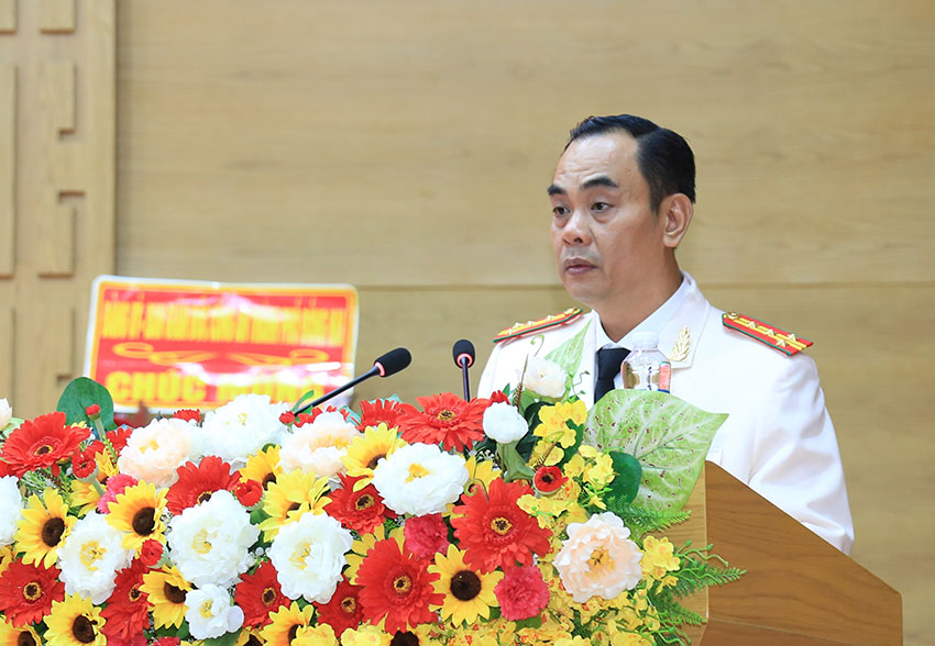 Đại tá Trần Trọng Thủy phát biểu khi nhận các quyết định bổ nhiệm, biệt phái. Ảnh: Công an TP Đồng Nai
