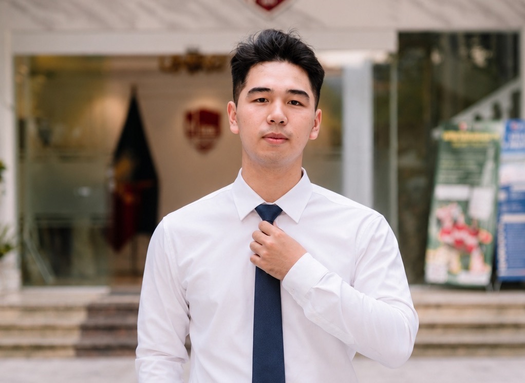 Nguyen Truong Giang (born in 2004) is the valedictorian of the International Economics major, University of Economics, Vietnam National University, Hanoi in 2026. Photo: Character provided