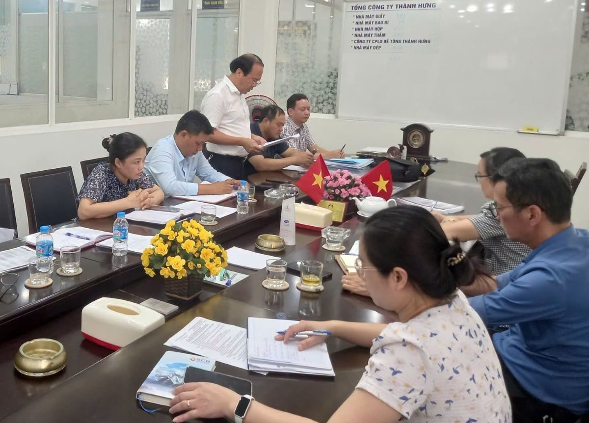 LĐLĐ TP Hải Phòng tổ chức các đoàn giám sát thực hiện đối thoại tại nơi làm việc, thương lượng tập thể, ký thỏa ước lao động tập thể. Ảnh: Công đoàn Hải Phòng