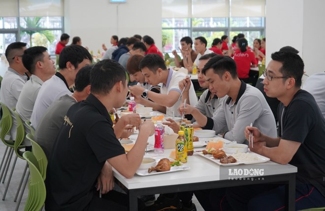Công đoàn đối thoại thực chất để nâng cao quyền lợi người lao động