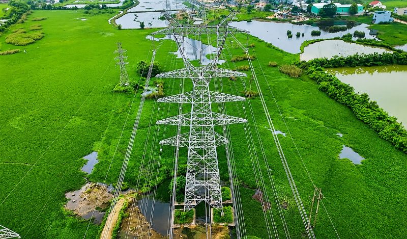 Đường dây 500/220kV Nho Quan - Phủ Lý - Thường Tín đã được đóng điện thành công toàn tuyến. Ảnh: EVNNPT