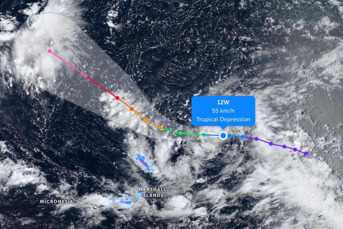 The low pressure is about to strengthen into a storm in the Pacific Ocean. Photo: JTWC