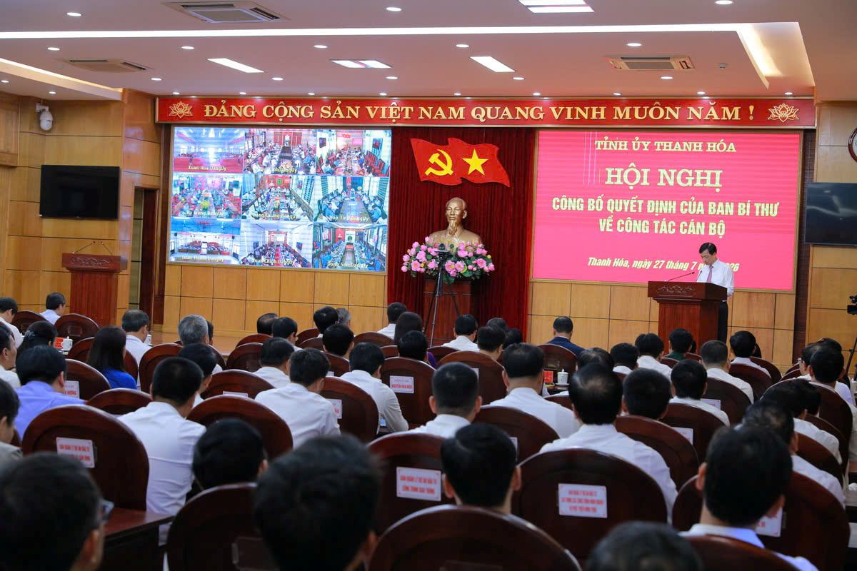 Hội nghị công bố quyết định của Ban Bí thư về công tác cán bộ. Ảnh: Tỉnh ủy Thanh Hóa