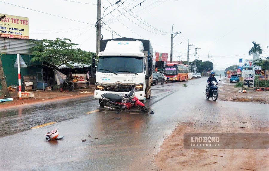 Scene of the traffic accident. Photo: Than Hy