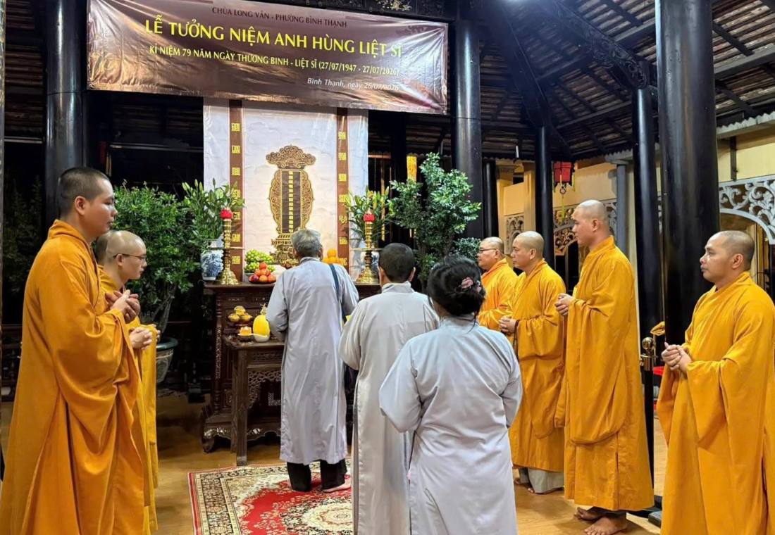 Religious establishments in Binh Thanh ward organize a memorial service for heroic martyrs on the occasion of July 27. Photo: Provided by the Vietnam Fatherland Front Committee of Binh Thanh ward