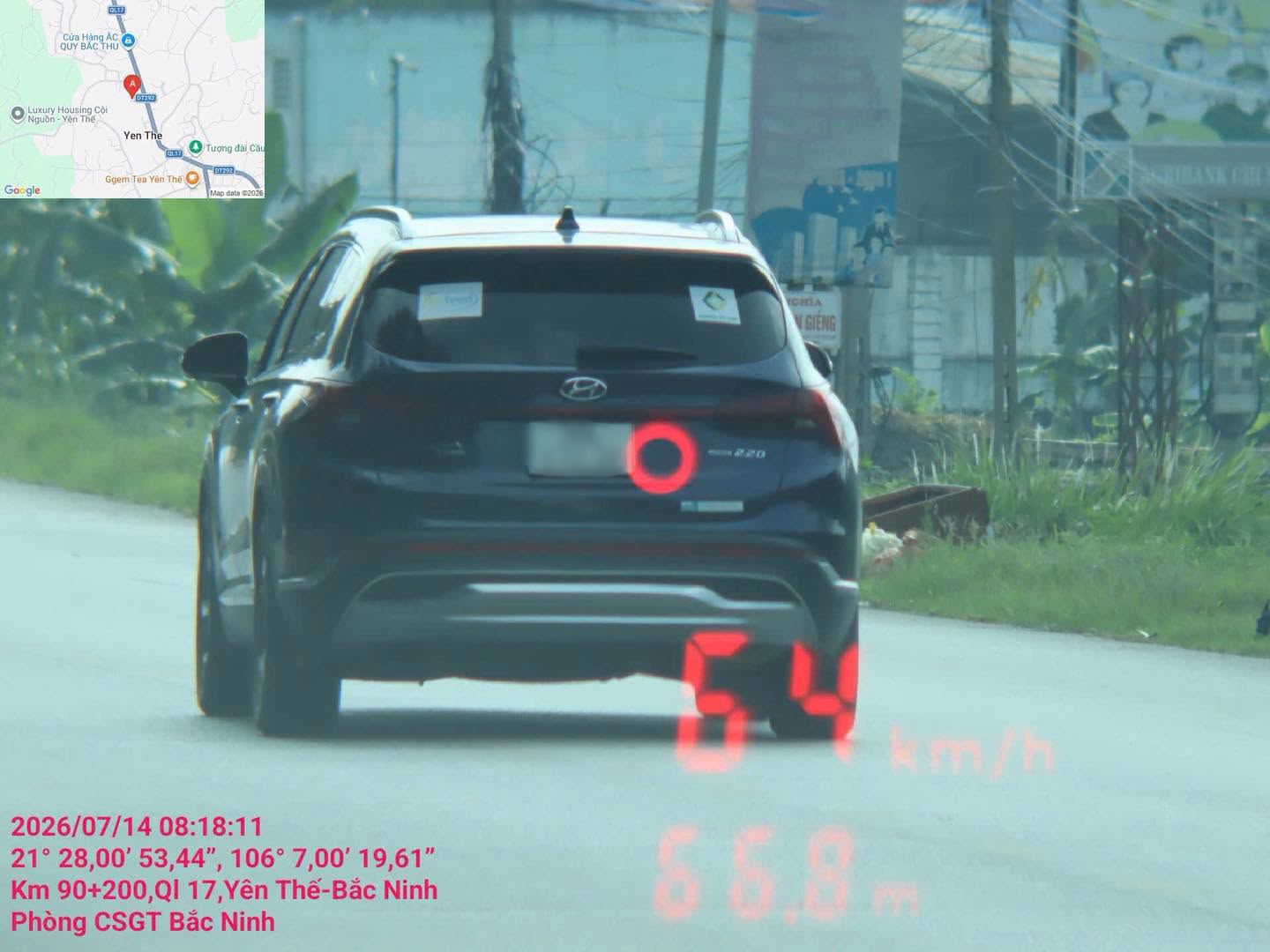 A vehicle speeding in Bac Ninh last week. Photo: Traffic Police Department of Bac Ninh Provincial Police
