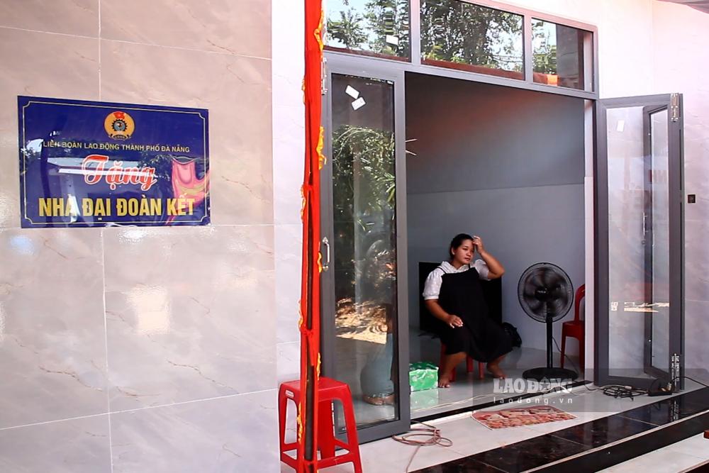 Ngôi nhà Đại đoàn kết được bàn giao cho gia đình anh Lê Hồng Thành tại xã Phước Trà, TP Đà Nẵng. Ảnh: Thanh Huyền