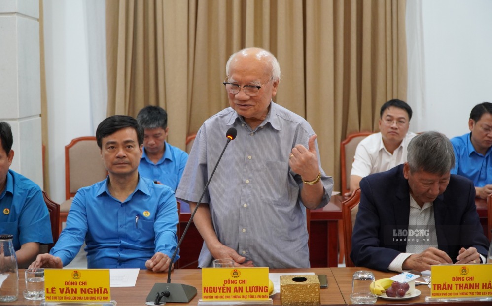Ông Nguyễn An Lương - nguyên Phó Chủ tịch Thường trực Tổng LĐLĐVN tại buổi gặp mặt. Ảnh: Viên Nguyễn