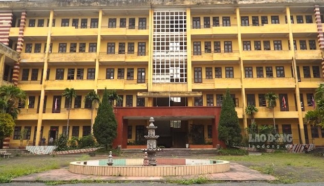 Currently, many provinces and cities are implementing a school merger plan. Photo: Xuyen Dong