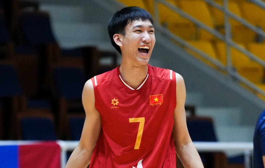 Tang Ngoc Hieu in the men's volleyball team jersey of Vietnam. Photo: VFV