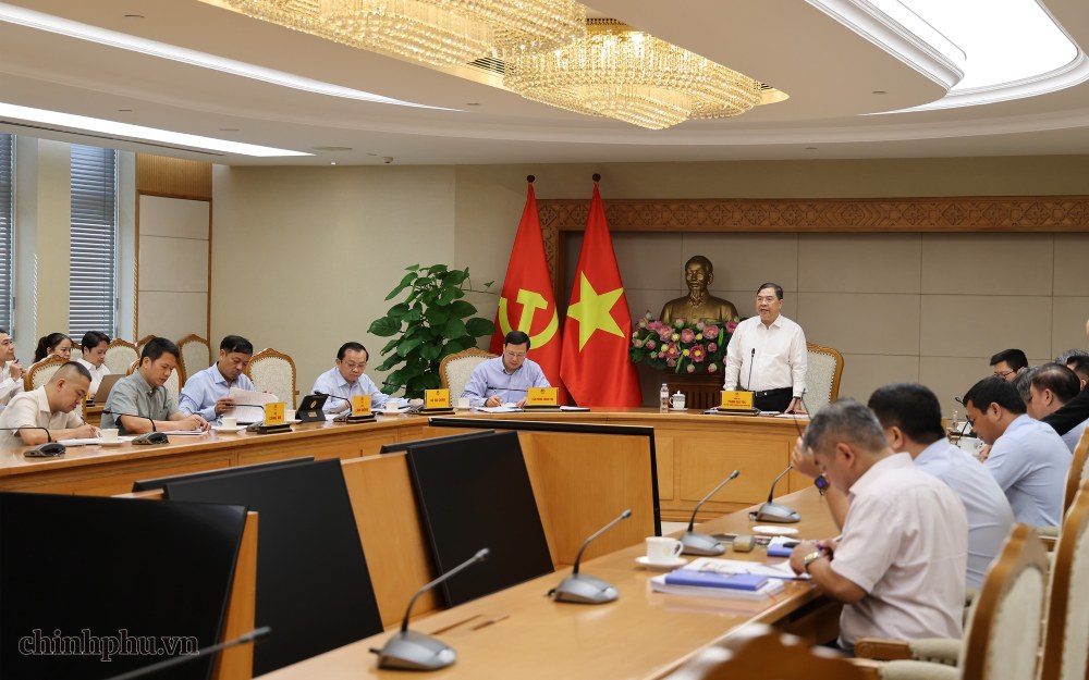 Phó Thủ tướng Thường trực Phạm Gia Túc chủ trì cuộc họp với các bộ, ngành và tỉnh Lâm Đồng. Ảnh: VGP