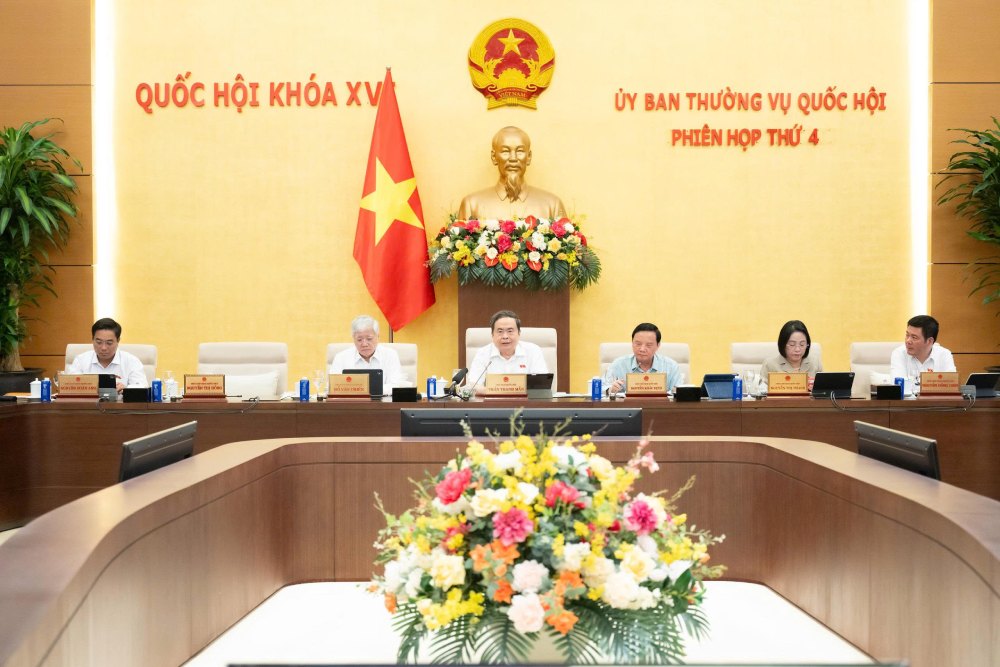 The National Assembly Standing Committee has decided to establish the Digital Transformation Department under the National Assembly Office. Pictured is the fourth session of the National Assembly Standing Committee. Photo: Quochoi. vn