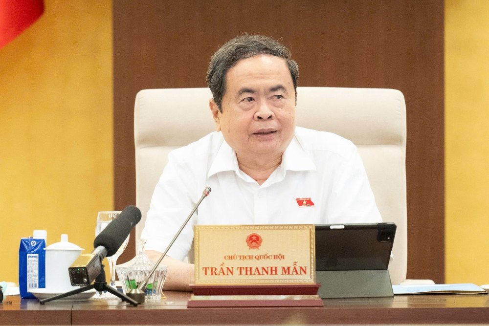 Politburo Member, National Assembly Chairman Tran Thanh Man signed and promulgated Resolution No. 11/2026/UBTVQH16 adjusting the 2026 Legislative Program, which supplements a number of draft laws submitted to the National Assembly for comments at the 2nd Session. Photo: Quochoi. vn