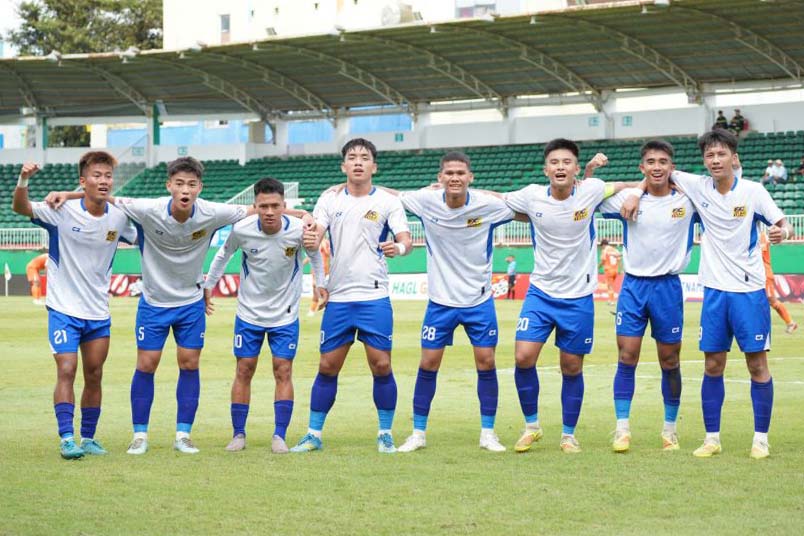 U17 Hue for the first time won the right to enter the National U17 Final. Photo: VFF