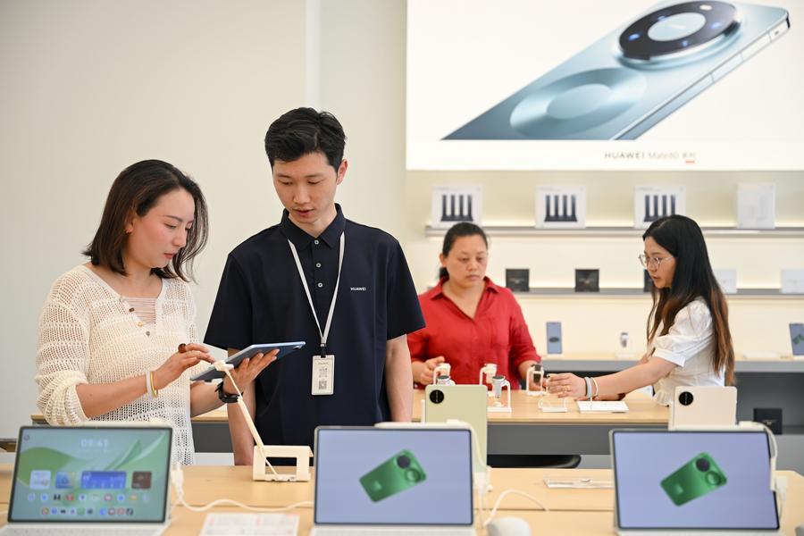 AI demand drives profits in China's electronics industry up nearly 97%. Photo: Yuan Fuhong/Xinhua