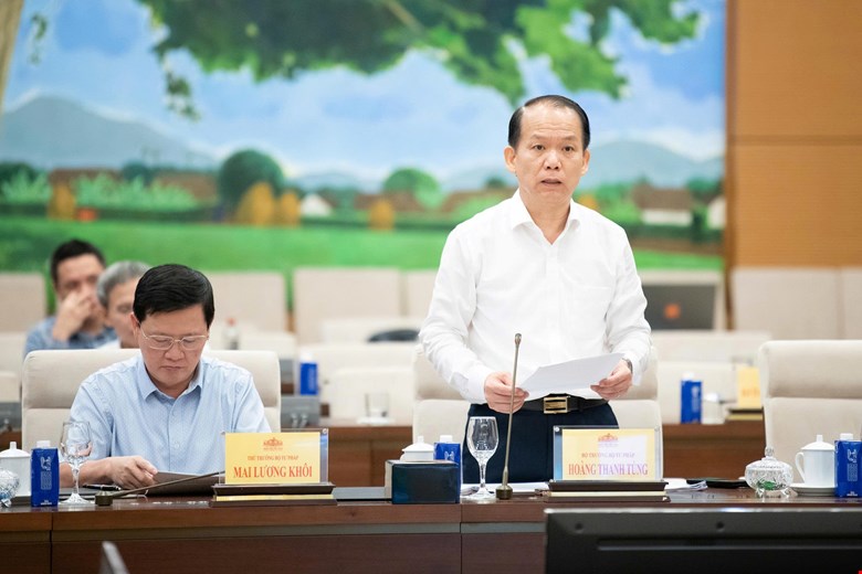 Bộ trưởng Bộ Tư pháp Hoàng Thanh Tùng. Ảnh: Quochoi.vn