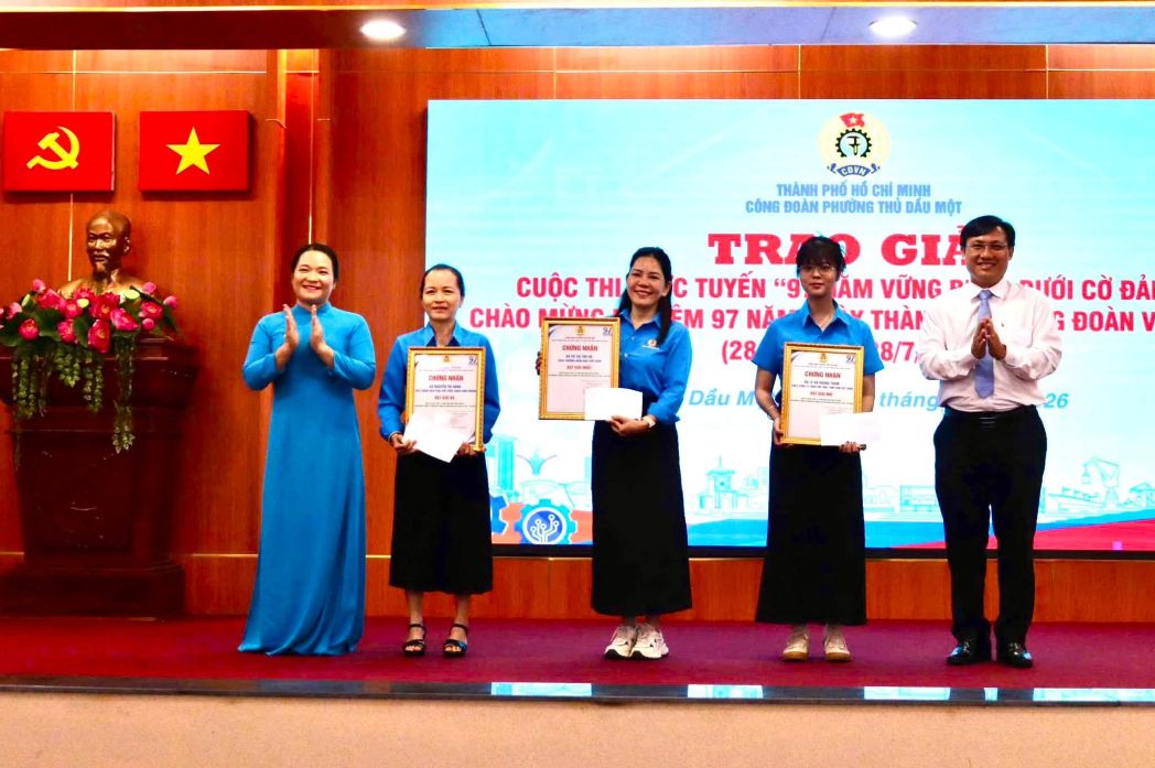 Trao giải cuộc thi 