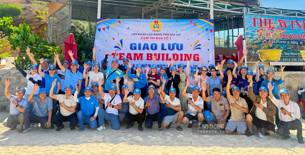 Emulation Cluster No. 1 - Gia Lai Provincial Trade Union organizes many activities to celebrate the 97th anniversary of the establishment of the Vietnam Trade Union. Photo: Ngo Suong