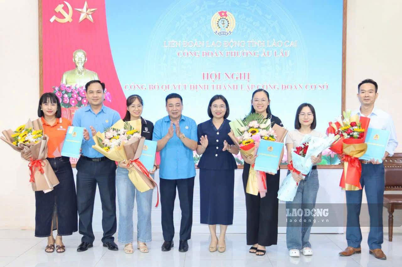 The work of developing union members and establishing grassroots trade unions in Lao Cai achieved many outstanding results. Photo: Huyen Thuy