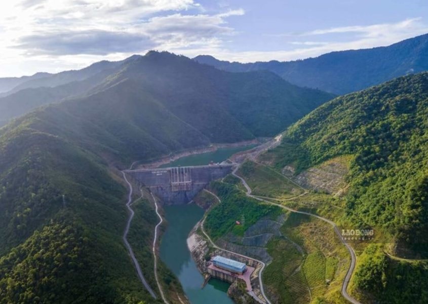 Le lac Ban Ve atteint un niveau d'eau de 174,49 m. Photo: Minh Nguyen