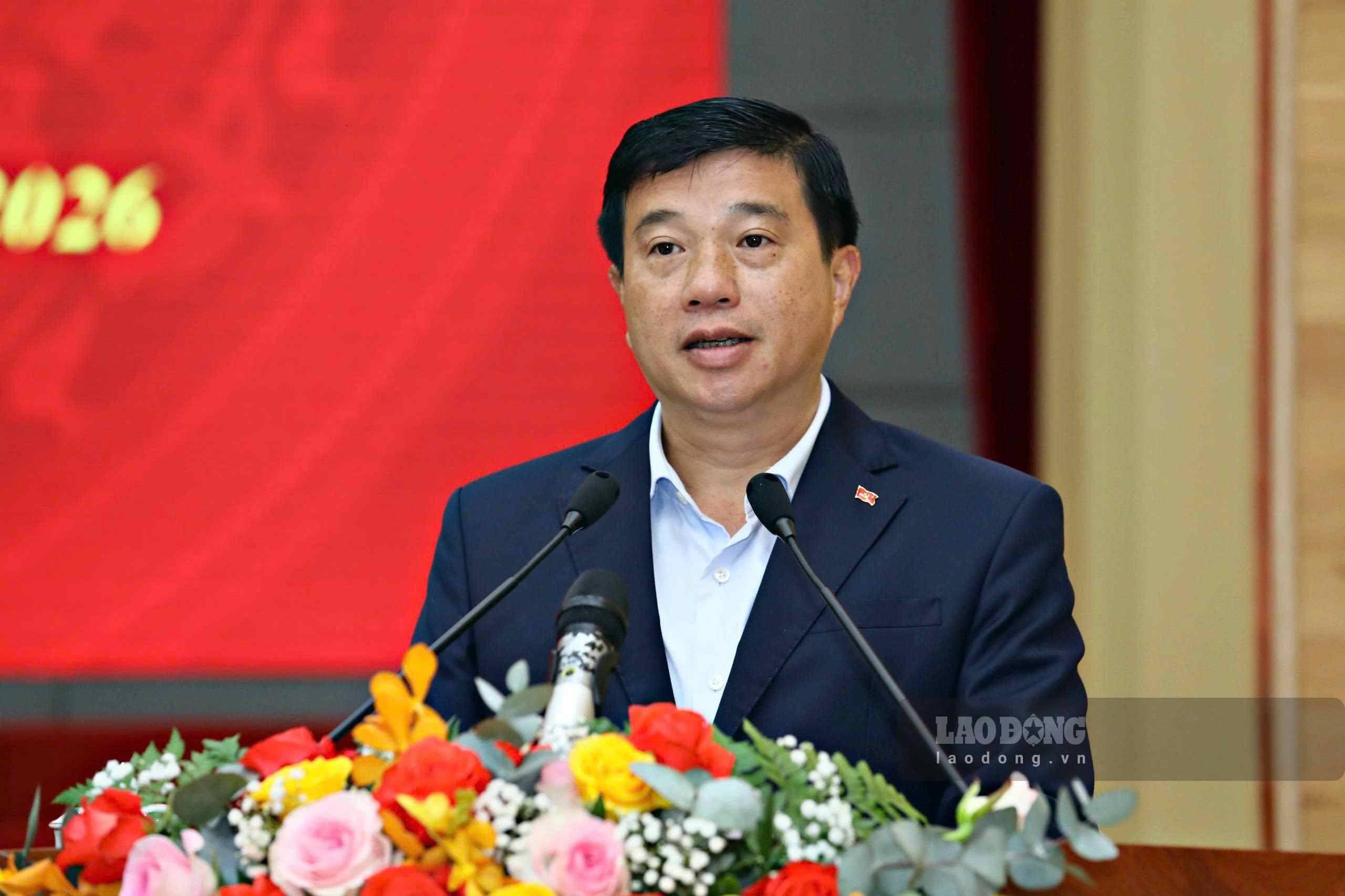 Ông Y Thanh Hà Niê Kđăm - Ủy viên Trung ương Đảng, Bí thư Tỉnh ủy Lâm Đồng phát biểu tại buổi đối thoại. Ảnh: Lê Thành 
