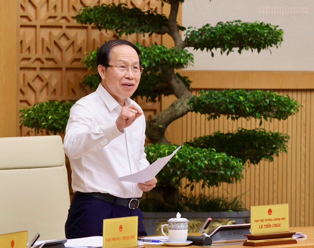 Member of the Party Central Committee, Deputy Prime Minister Le Tien Chau. Photo: VGP