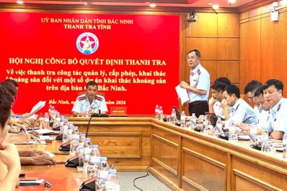 Announcing the Decision to inspect the management, licensing, and exploitation of minerals for a number of projects in Bac Ninh province. Photo: Bac Ninh Provincial Inspectorate