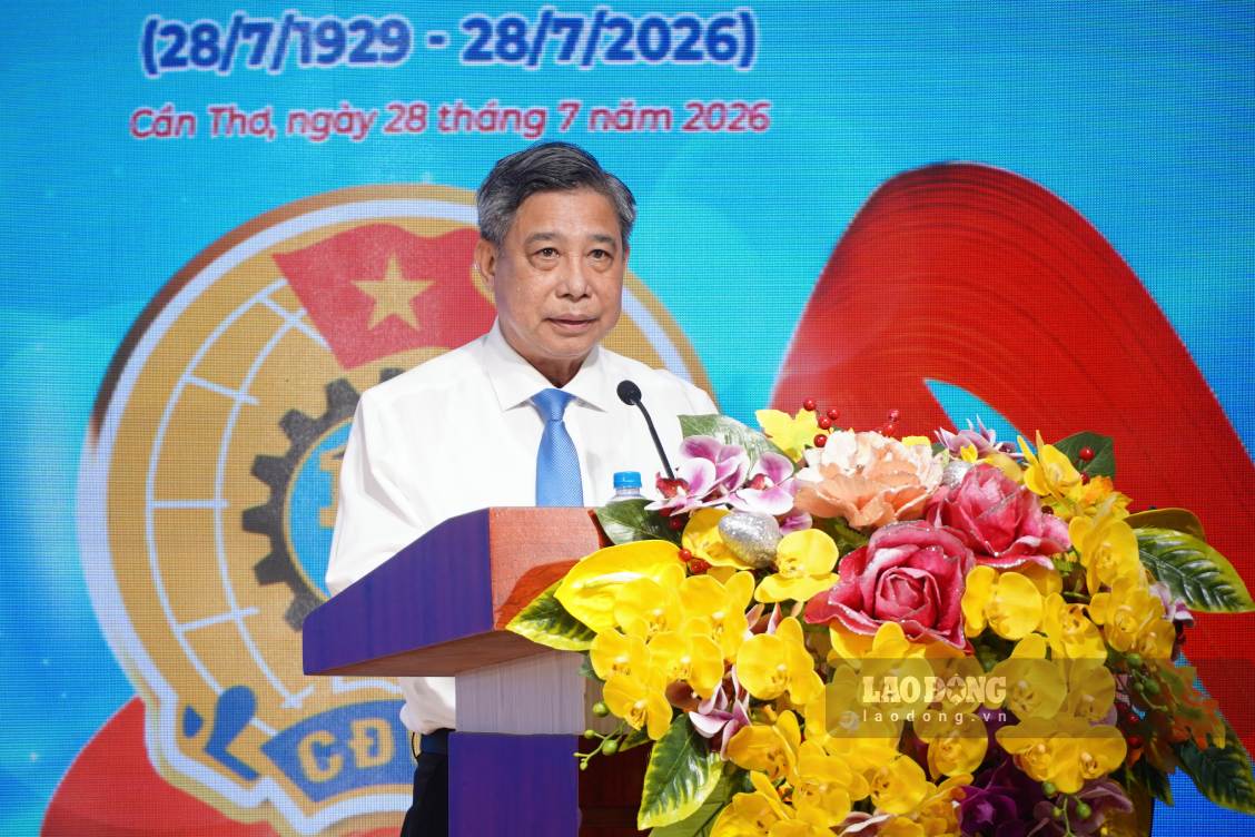 Can Tho Trade Union promotes 97-year tradition, strongly oriented towards workers. Photo: Ta Quang