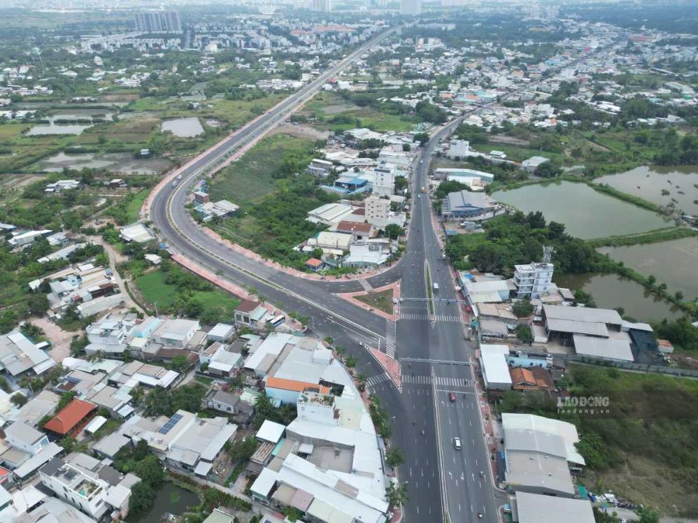The Ministry of Finance has just answered voters about spending money on projects. Photo: Minh Tam