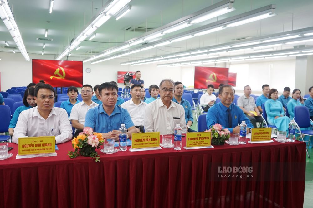 Các đại biểu tham dự lễ công bố. Ảnh: Quách Du