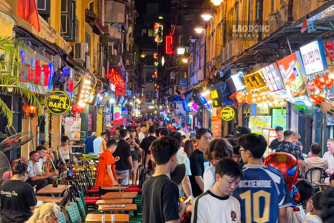 Awakening the night economy to increase Hanoi's tourism attraction
